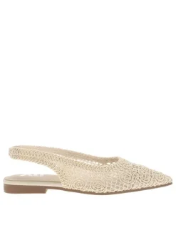 Ballerines écrues avec un talon décroché bas et fermeture à slip-on