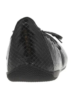 Ballerines élastiquées en simili cuir serpent noir à semelle antidérapante plate