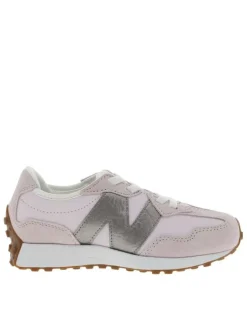 Baskets en cuir rose avec un talon plat et des lacets blancs