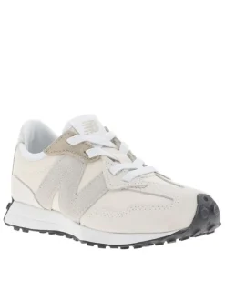 Baskets running écrues avec un talon plat et des lacets blancs