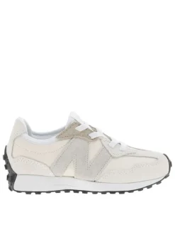 Baskets running écrues avec un talon plat et des lacets blancs