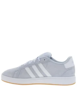 Baskets tennis bleu ciel en cuir avec un talon plat et des lacets
