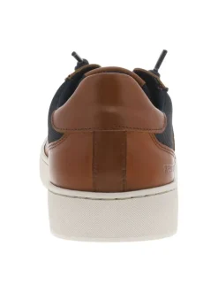 Baskets basses cognac en cuir avec semelle plat à lacets élastiqués