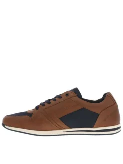 Baskets basses en cuir marrons avec talon plat et lacets plats marine