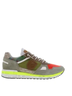 Baskets basses homme en cuir vert et taupe avec le logo iconique sur le côté