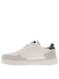Baskets basses tennis vertes, grises et blanches avec des lacets plats