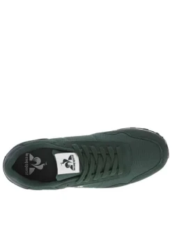 Baskets en Mesh léger et nubuck vert sapin à semelle crantée et lacets plats