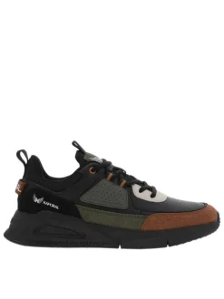 Baskets kaki à talon plat pourvues du logo de la marque
