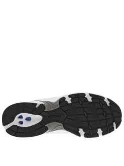 Baskets multisport blanches avec empiècements en maille résille