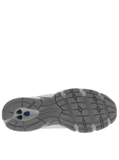 Baskets multisports argentées à pois avec une semelle plate et des lacets plats
