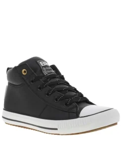 Baskets noires à lacets plats avec contrefort renforcé et semelle à reliefs
