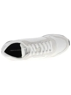 Baskets running blanches en cuir avec un talon plat et des lacets