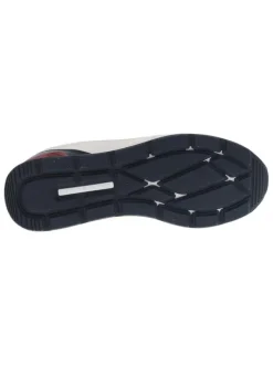 Baskets running blanches en cuir avec un talon plat et des lacets