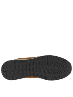 Baskets running cognac pourvues de lacets avec semelle à talon plat