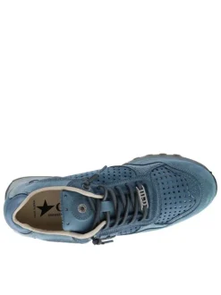 Baskets running en cuir indigo à talon plat avec des aérations sur le pourtour