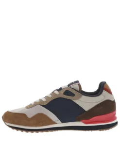 Baskets running marine et marrons à semelle plate avec le nom de la marque