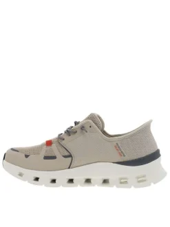 Baskets running taupe à semelle plate avec une fermeture slip-on