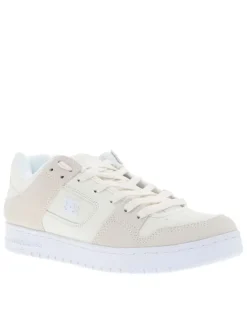 Baskets skate blanches à semelle plate avec une languette épaisse