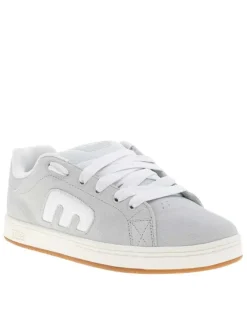 Baskets skate en cuir grises avec un talon plat et des lacets