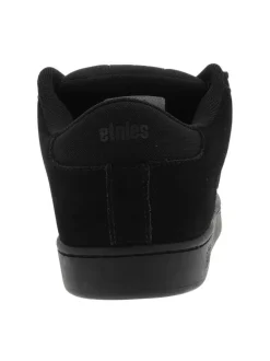 Baskets skate en cuir noires avec un talon plat et des lacets