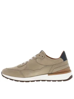 Baskets style running en cuir taupe à semelle semi-compensée et lacets