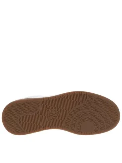 Baskets tennis blanches à talon plat et à lacets plats et logo vert
