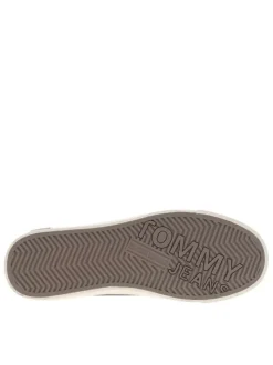 Baskets tennis en cuir noires à semelle plate et à lacets plats