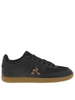 Baskets tennis noires à talon plat et à lacets plats avec logo marron