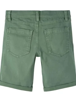 Bermuda en coton kaki uni avec une coupe slim fit et 5 poches