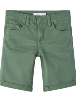 Bermuda en coton kaki uni avec une coupe slim fit et 5 poches