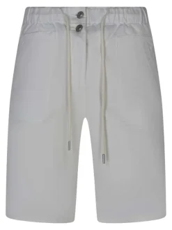 Bermuda blanc uni avec une coupe large et de multiples poches
