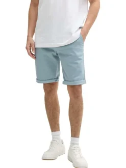 Bermuda chino en coton bleu ciel uni avec une coupe regular fit