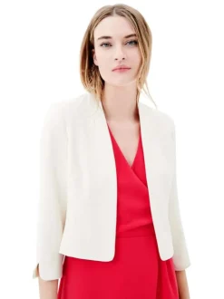 Blazer blanc uni avec une coupe droite et des manches 3/4