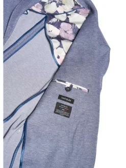 Blazer de costume bleu chiné avec un col cranté et une coupe ajustée
