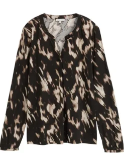 Blouse chocolat ornée d'un motif fantaisie et d'un col tunisien