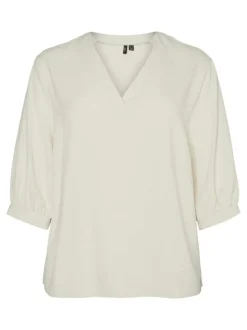 Blouse écrue unie avec une coupe droite fluide un col v et des manches 3/4