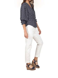 Blouse marine fantaisie coupe ample avec un col v et un imprimé losanges
