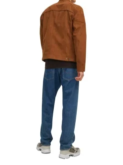 Blouson camel avec une coupe droite et un col boutonné style motard