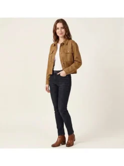 Blouson court camel uni avec une coupe droite et un col à revers