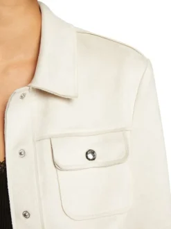 Blouson écru en suédine à coupe droite avec un col à revers et 4 poches