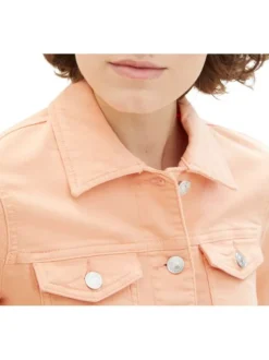 Blouson en coton corail uni coupe droite avec un col français et poches