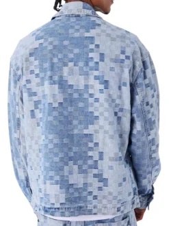 Blouson en Jean bleu géométrique avec une coupe droite et un col boutonné