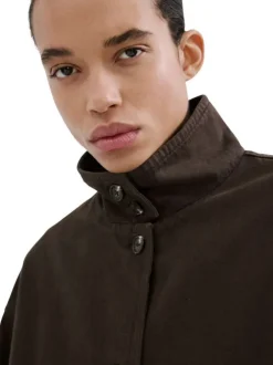 Blouson en lin marron uni pourvu d'une coupe oversize et d'un col montant