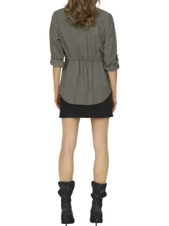 Blouson kaki uni pourvu d'une coupe cintrée et d'un col chemise