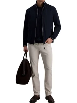 Blouson marine uni avec une coupe droite et une fermeture zippée