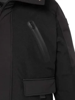 Blouson noir uni à coupe droite avec un col à capuche et 4 poches