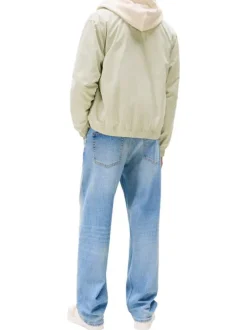 Blouson tilleul uni avec une coupe droite et deux poches latérales