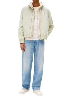 Blouson tilleul uni avec une coupe droite et deux poches latérales