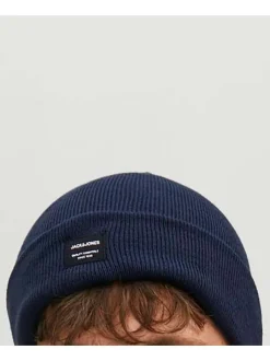 Bonnet bleu uni en maille avec étiquette iconique sur l'ourlet