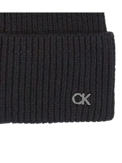 Bonnet en laine noir uni avec logo métallique à l'avant en argenté